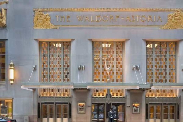 Hotel_Waldorf_Astoria_in_New_York