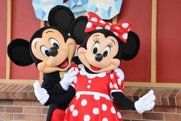 Mickey Mouse und Minnie Mouse Disneyland Paris