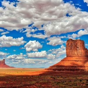 Monument_Valley_Wolken_am_Himmel_chamaeleon-reisen