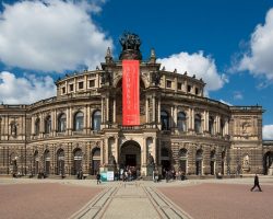 GetYourGuide Dresden: Semperoper